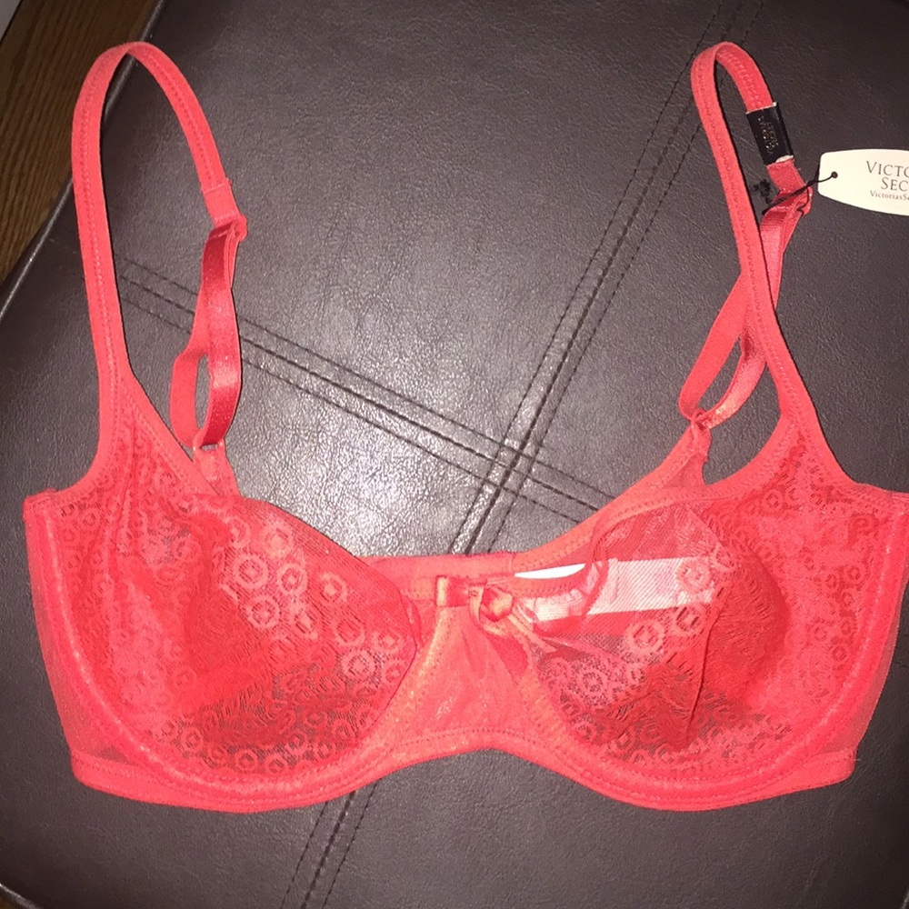 NWT- VS Unlined Demi Bra